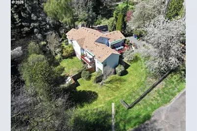 9310 SW 18th Pl, Portland, OR 97219 - Photo 1