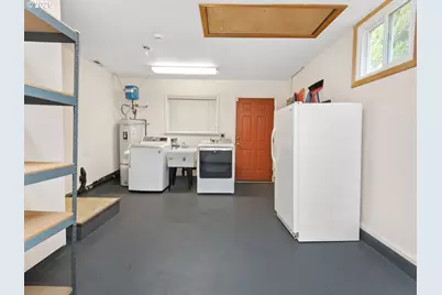 9310 SW 18th Pl, Portland, OR 97035 - Photo 27