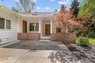 9310 SW 18th Pl, Portland, OR 97035 - Photo 3
