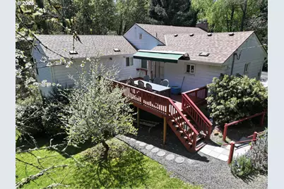 9310 SW 18th Pl, Portland, OR 97035 - Photo 7