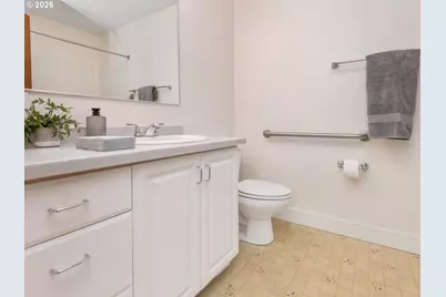 9310 SW 18th Pl, Portland, OR 97219 - Photo 27
