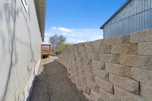 2208 W 10th St, The Dalles, OR 97058 - Photo 27