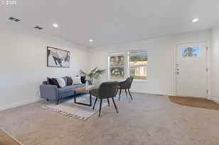 2208 W 10th St, The Dalles, OR 97058 - Photo 5