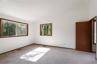 25 Aquinas St, Lake Oswego, OR 97035 - Photo 17