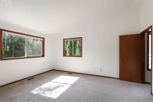 25 Aquinas St, Lake Oswego, OR 97035 - Photo 17