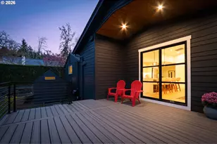 10000 SW 25th Ave, Portland, OR 97219 - Photo 33