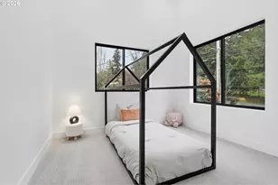 10000 SW 25th Ave, Portland, OR 97219 - Photo 23