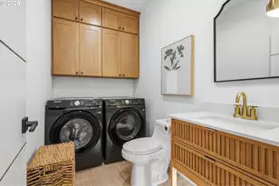 10000 SW 25th Ave, Portland, OR 97219 - Photo 9