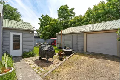 120 SE 11th Ave, Milton-Freewater, OR 97862 - Photo 3
