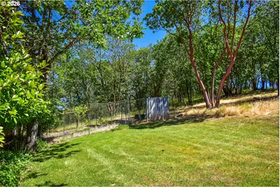 799 Three Pines Rd, Grants Pass, OR 97526 - Photo 27