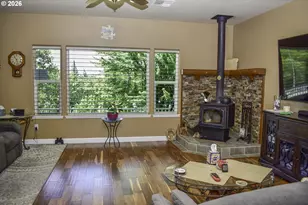 799 Three Pines Rd, Grants Pass, OR 97526 - Photo 3