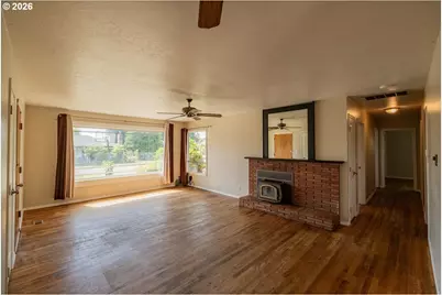 509 S 18th St, Philomath, OR 97370 - Photo 5