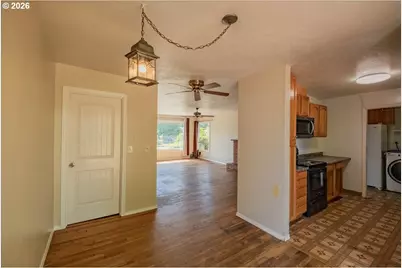 509 S 18th St, Philomath, OR 97370 - Photo 7