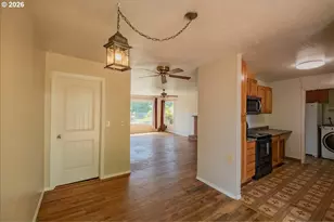 509 S 18th St, Philomath, OR 97370 - Photo 7