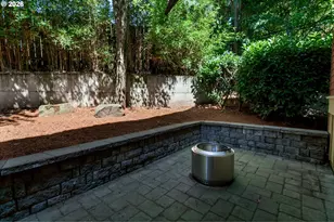 2939 SW Custer St, Portland, OR 97219 - Photo 41