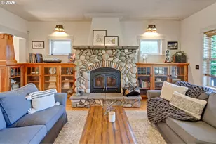 2939 SW Custer St, Portland, OR 97219 - Photo 3