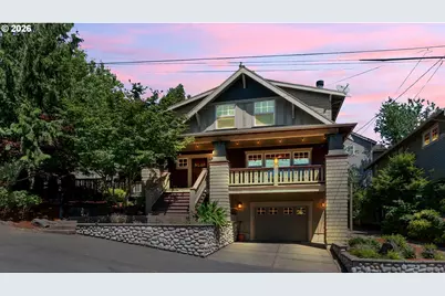 2939 SW Custer St, Portland, OR 97219 - Photo 1