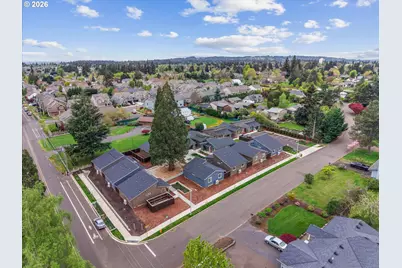 12312 Meadowlawn Dr, Oregon City, OR 97045 - Photo 33