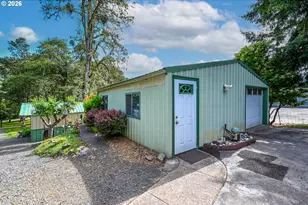 266 Riverwood Ln, Oakland, OR 97462 - Photo 9
