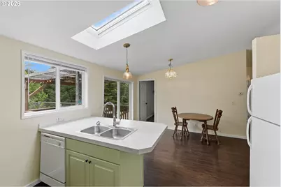 63403 Jerome Rd, Coos Bay, OR 97420 - Photo 11