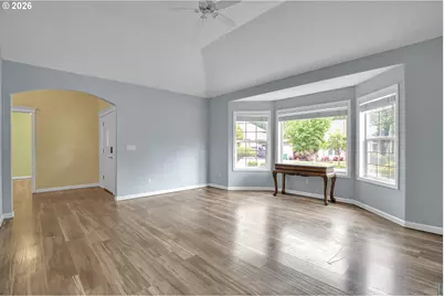 11415 SE Highland Loop, Clackamas, OR 97015 - Photo 9