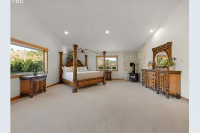 37769 Highway 26, Seaside, OR 97138 - Photo 15