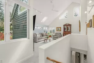 1361 SW Broadway Dr, Portland, OR 97201 - Photo 29