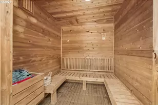 1361 SW Broadway Dr, Portland, OR 97201 - Photo 39