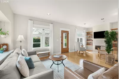 1361 SW Broadway Dr, Portland, OR 97201 - Photo 13