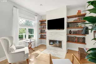 1361 SW Broadway Dr, Portland, OR 97201 - Photo 9