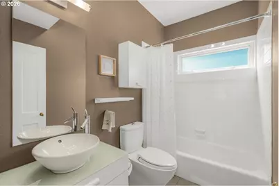 1361 SW Broadway Dr, Portland, OR 97201 - Photo 33