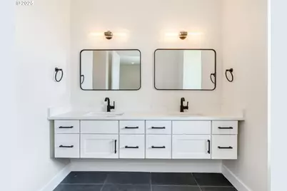 2650 NW Mt Ashland Dr, McMinnville, OR 97128 - Photo 21