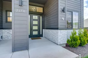 2650 NW Mt Ashland Dr, McMinnville, OR 97128 - Photo 3