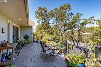 1788 NE Reagan Dr, Roseburg, OR 97470 - Photo 39