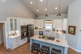 1788 NE Reagan Dr, Roseburg, OR 97470 - Photo 21
