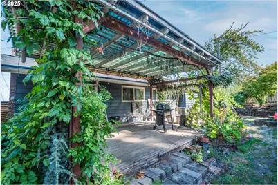 11910 NE Fremont St, Portland, OR 97220 - Photo 17