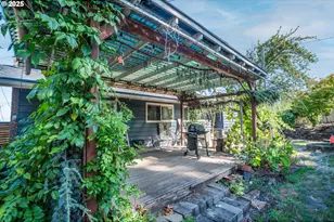 11910 NE Fremont St, Portland, OR 97220 - Photo 17