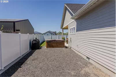 665 Browndell Ln, Stanfield, OR 97875 - Photo 41