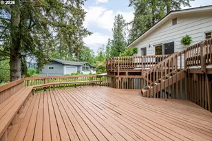 303 E Cedar Ln, Longview, WA 98632 - Photo 35