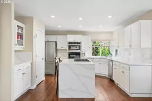 15579 SW 76th Ave, Portland, OR 97224 - Photo 9