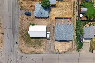 2095 17th St, Baker City, OR 97814 - Photo 3