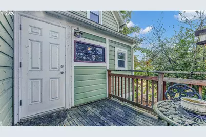 715 9th St, Oregon City, OR 97045 - Photo 33