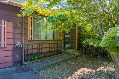 190 N Vernon St, Coquille, OR 97423 - Photo 23