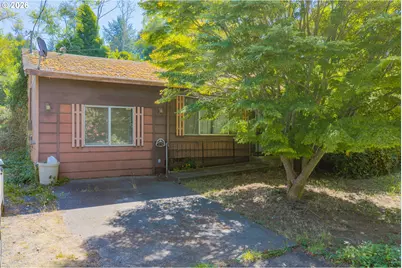 190 N Vernon St, Coquille, OR 97423 - Photo 1