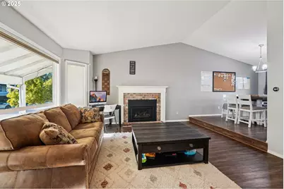 8915 NE 28th Pl, Vancouver, WA 98665 - Photo 7
