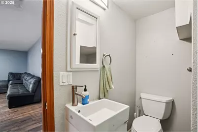 8915 NE 28th Pl, Vancouver, WA 98665 - Photo 37