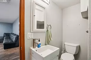 8915 NE 28th Pl, Vancouver, WA 98665 - Photo 37