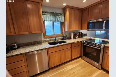 3413 Wild River Dr, Roseburg, OR 97470 - Photo 19