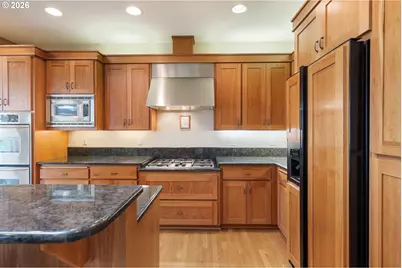 8676 SW Fair Ridge Way, Portland, OR 97223 - Photo 13
