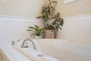 8676 SW Fairridge Way, Portland, OR 97223 - Photo 23